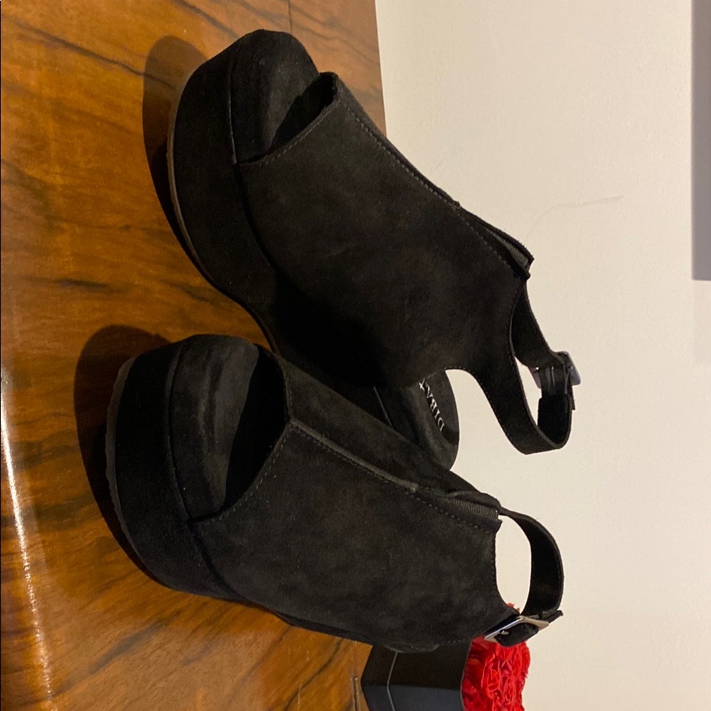 Diba True Black Suede Women's Platform Sandals, size 8